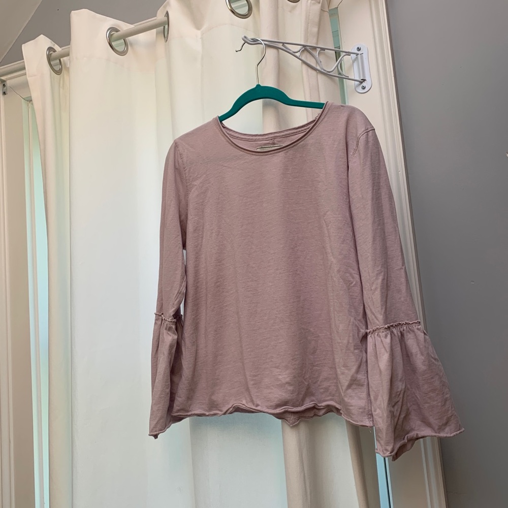 ABERCROMBIE & FITCH bell sleeve light purple shirt